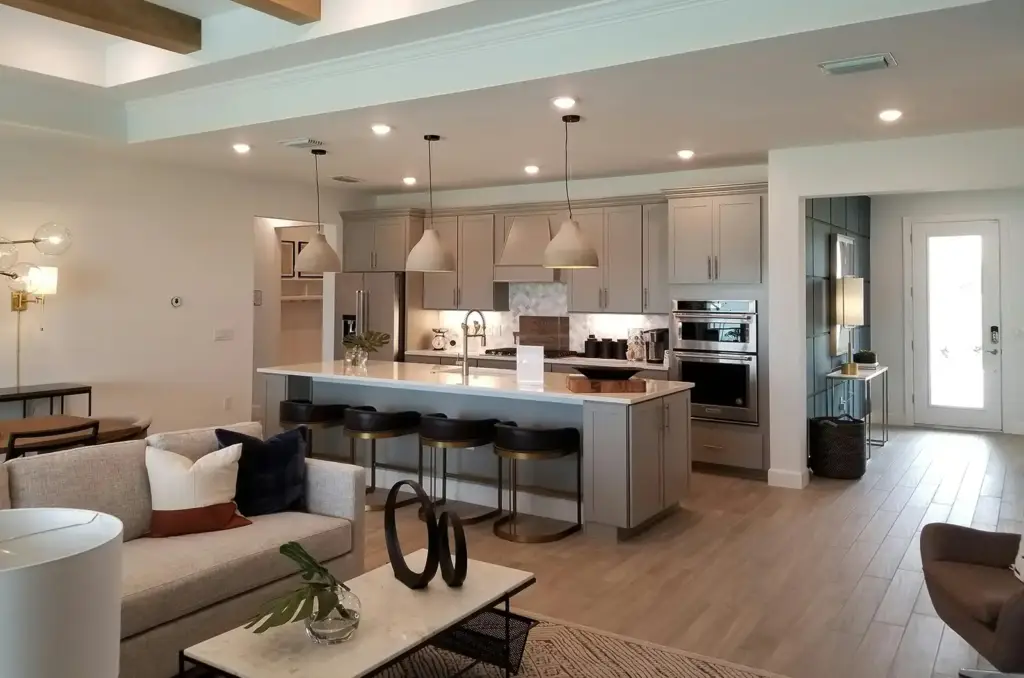 Kitchens and dining rooms Thumbnail
